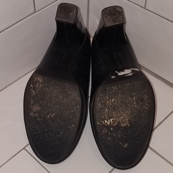 Kenneth Cole Reaction Black Platform Pumps - Picture 5 of 5